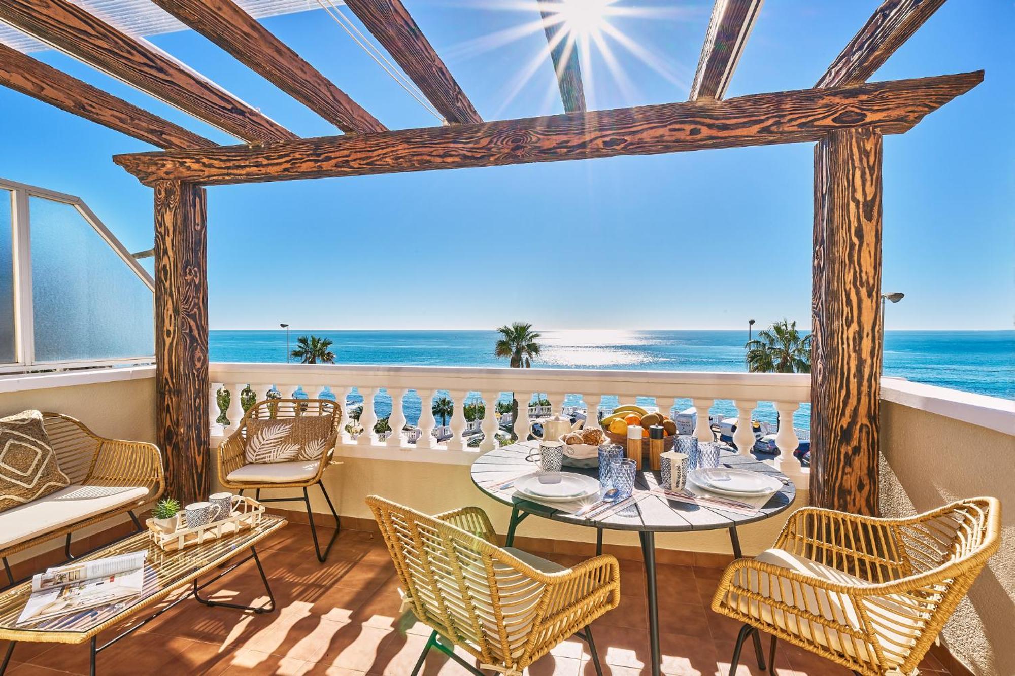 Sea La Vie By Lovely Rentals Benalmádena Eksteriør bilde